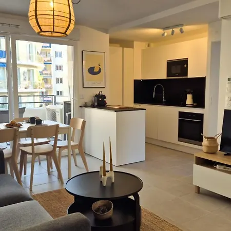 T3 Neuf Climatise Avec Parking A Appartement