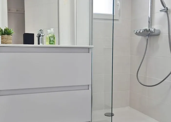 T3 Neuf Climatise Avec Parking A *